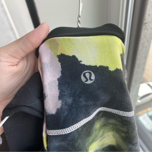 Lululemon Scoop Neck Racerback Tank Top in Citron Tinted Canvas • size US 6 - Picture 3 of 5